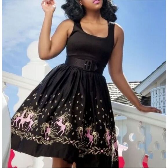 Micheline Pitt Pinup Couture - Aurora Dancing Horses Jenny Dress - Picture 4 of 10